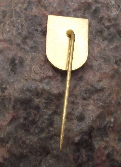 1977 Czechoslovakia Boxing Championships Usti nad Labem Glove Logo Pin Badge - Badgecrazy