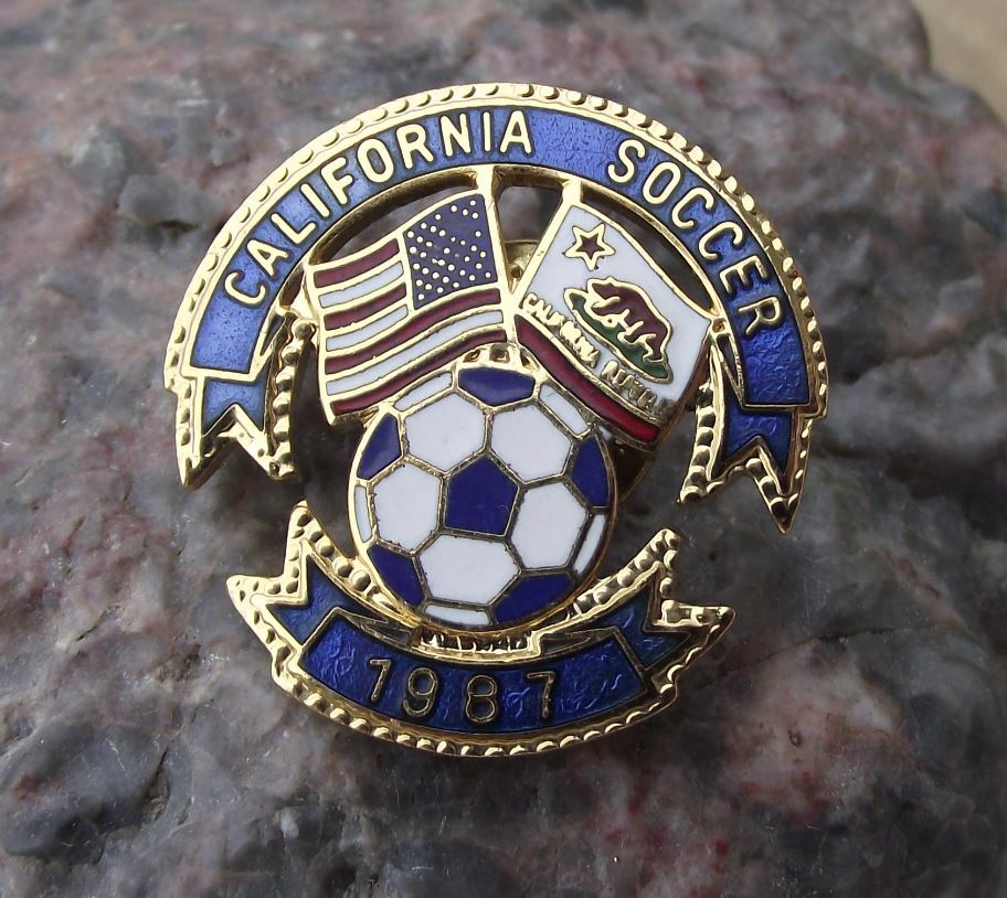 1987 California Soccer USA American Football US National Team Division Pin Badge - Badgecrazy