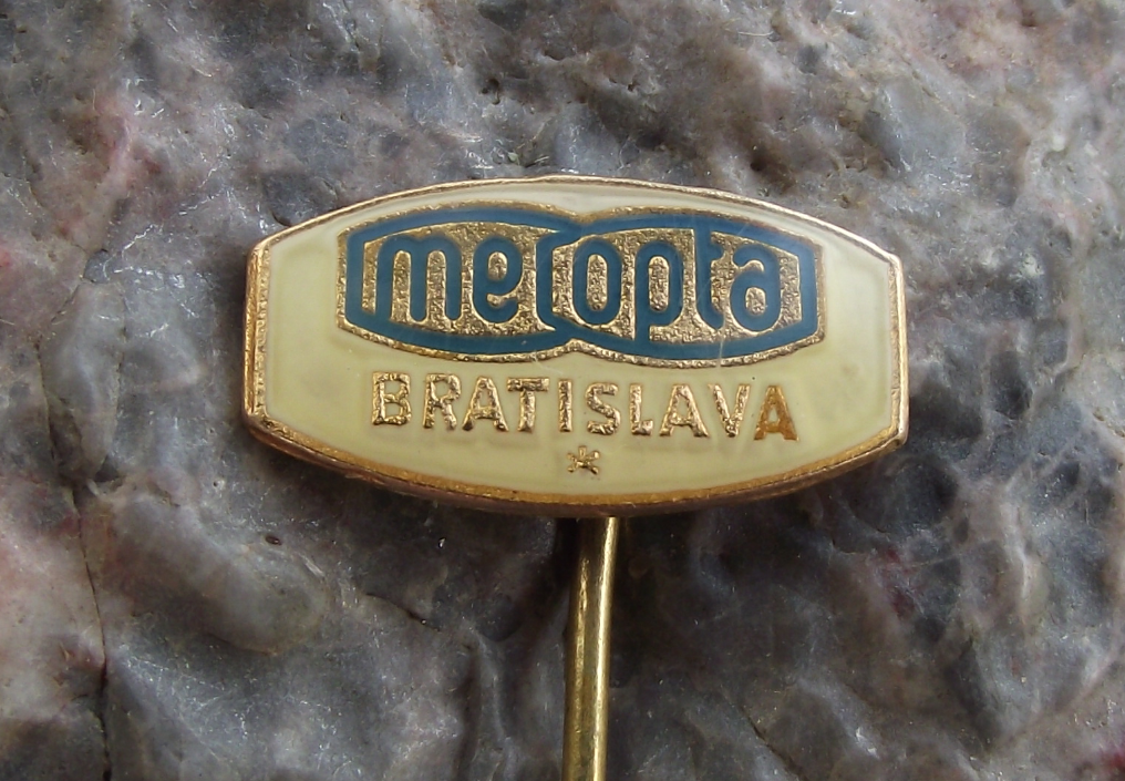 Meopta Bratislava Factory Camera Lens & Viewmaster Firm Advertising Pin Badge - Badgecrazy