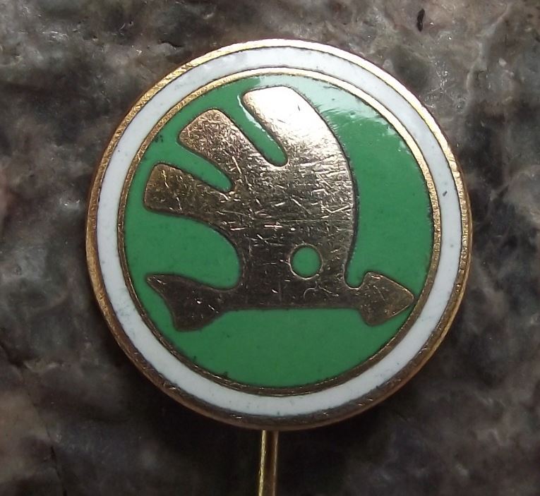 Large Antique Skoda Cars Automobiles Czechoslovakia Winged Arrow Logo Pin Badge - Badgecrazy