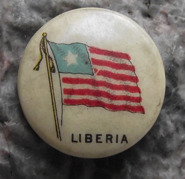 Sweet Caporal Cigarette Company Flags of the World Pin Badge Liberia - Badgecrazy