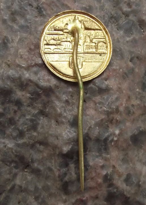 1940's Prague Castle & River Czech Capital City Tourist Souvenier Pin Badge