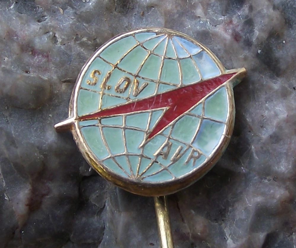 Slov Air Czechoslovakian Airline Slovak Transport Aircraft Delta Logo Pin Badge - Badgecrazy