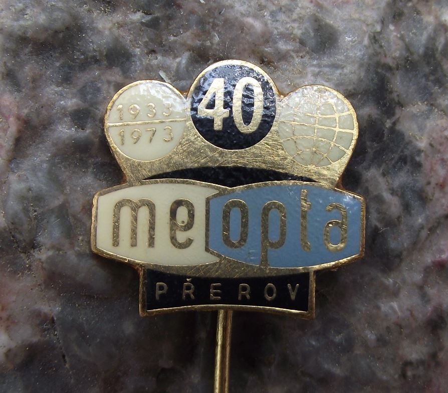 1973 Meopta Prerov Movie Camera Film Reels Photographic Stereo Logo Pin Badge - Badgecrazy