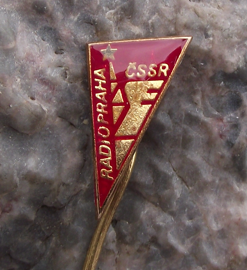 Radio Praha Prague CSSR Czechoslovakia Transmitter Tower Triangle Pin Badge - Badgecrazy
