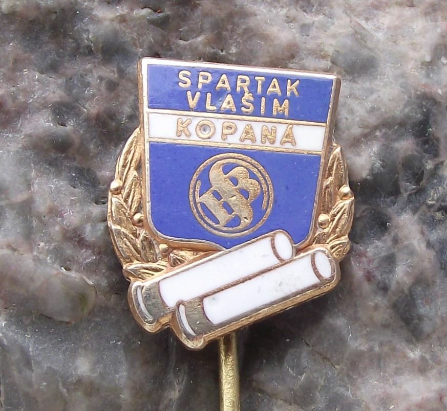 Antique Spartak Vlasim Kopana Football Club Soccer Czechoslovakia Pin Badge - Badgecrazy