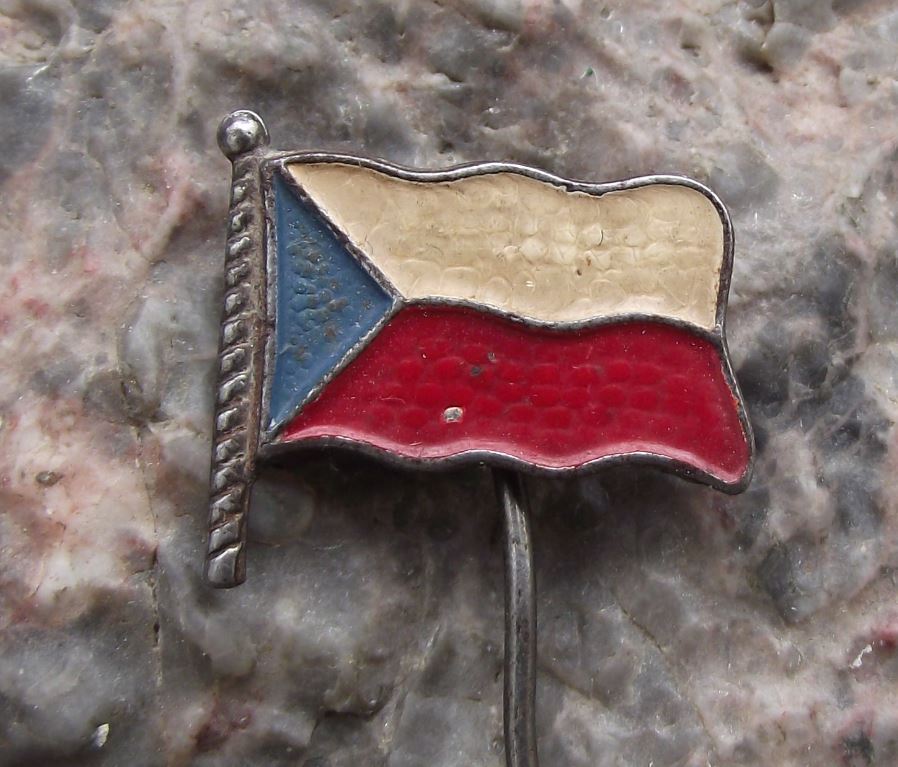 Antique Old Czech Czechoslovakian National Waving Flag Czechoslovakia Pin Badge - Badgecrazy
