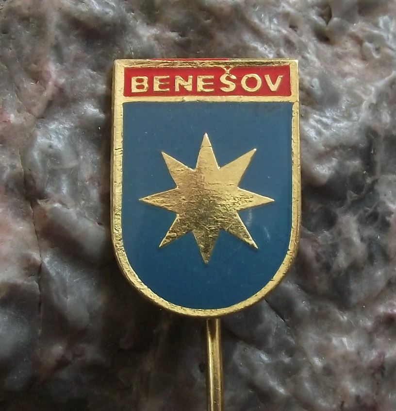 Antique Benesov Czech Town Beneschau Gold Star Heraldic Crest Shield Pin Badge - Badgecrazy