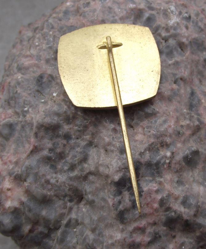 1980 WBP 33rd International Bicycle Peace Road Race Pribram Czech Bike Pin Badge - Badgecrazy