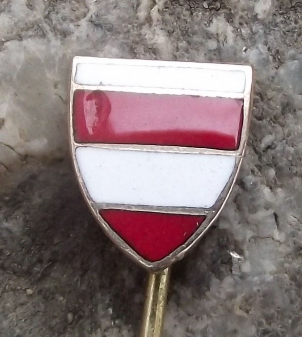 Vintage Brno Czechoslovakia City Coat of Arms Heraldic Crest Shield Pin Badge - Badgecrazy