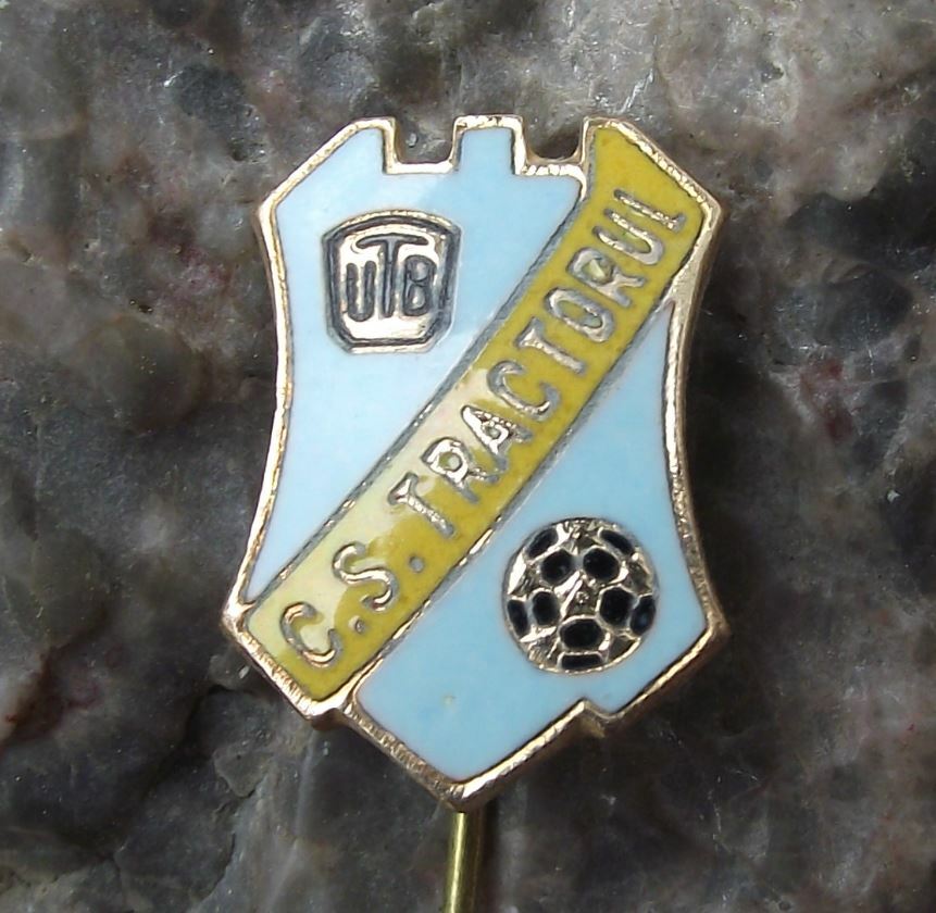 Vintage CS Tractorul Brasov Romania Soccer Football Club UTB Shield Pin Badge - Badgecrazy