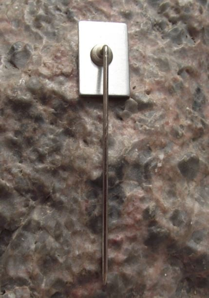 1993 VW IAA'93 Internationale Automobil Ausstellung Car Auto Show Pin Badge - Badgecrazy