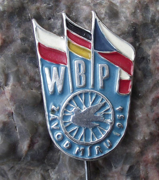 1954 PBW BPW WBP Berlin Warsaw Prague Peace Race Cycling Bicycle Pin Badge