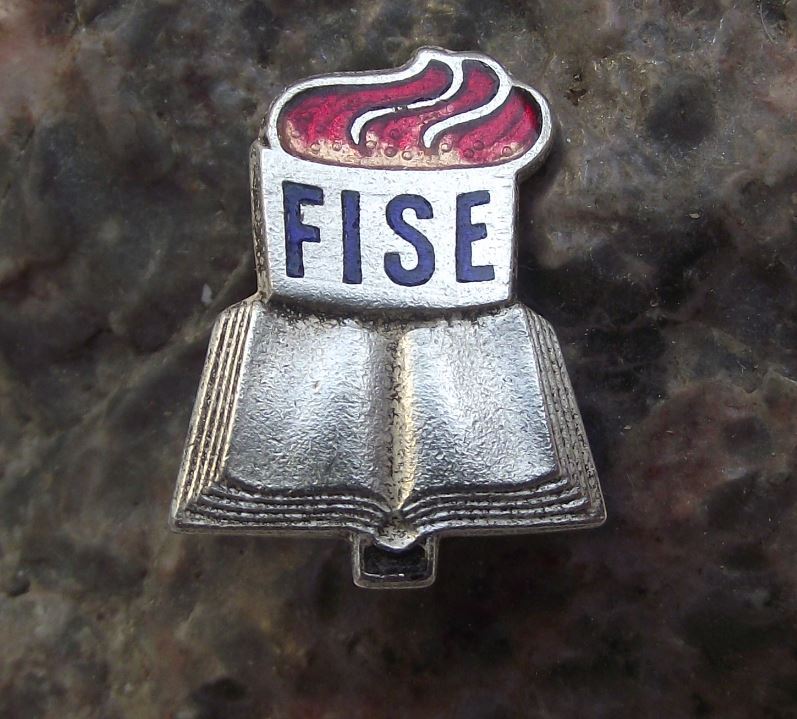 Vintage FISE World Federation of Teachers Unions DDR East Germany Pin Badge - Badgecrazy
