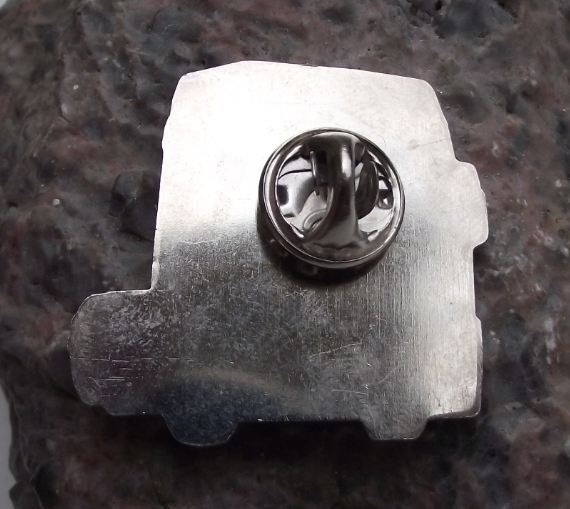 1993 Iveco Eurotech International Truck of the Year German Advertising Pin Badge - Badgecrazy