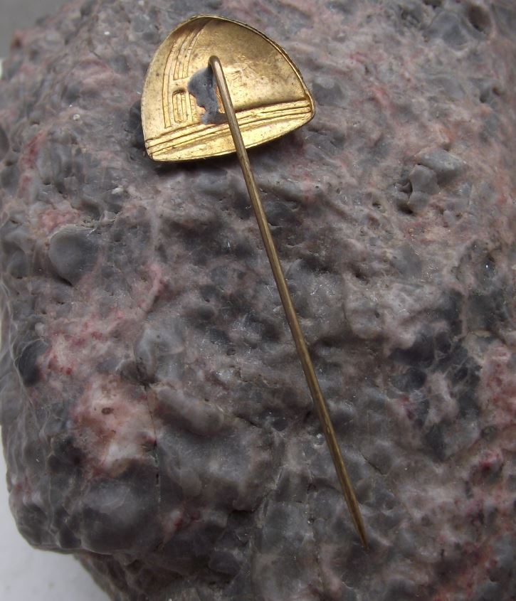 1947 Pardubice Golden Helmet Motorbike Speedway Czech Motorcycle Event Pin Badge