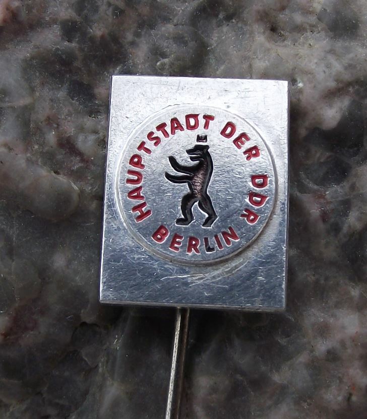 Antique East Germany Berlin Hauptstadt DDR Capital GDR Bear City Crest Pin Badge - Badgecrazy