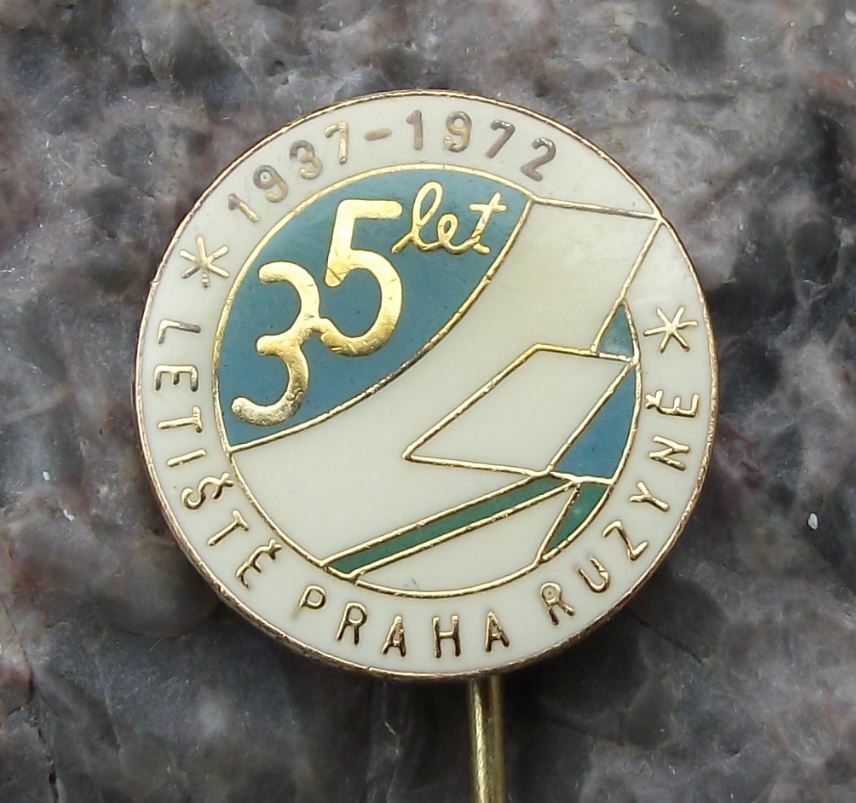 1972 Prague Airport Ruznye Czechoslovakia 35th Anniversary Aviation Pin Badge - Badgecrazy
