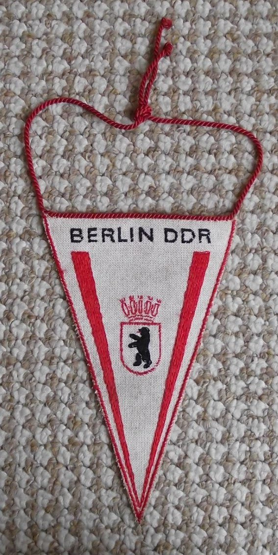 Berlin Bear Crest Emblem East Germany DDR GDR Tourist Souvenier Pennant Flag - Badgecrazy