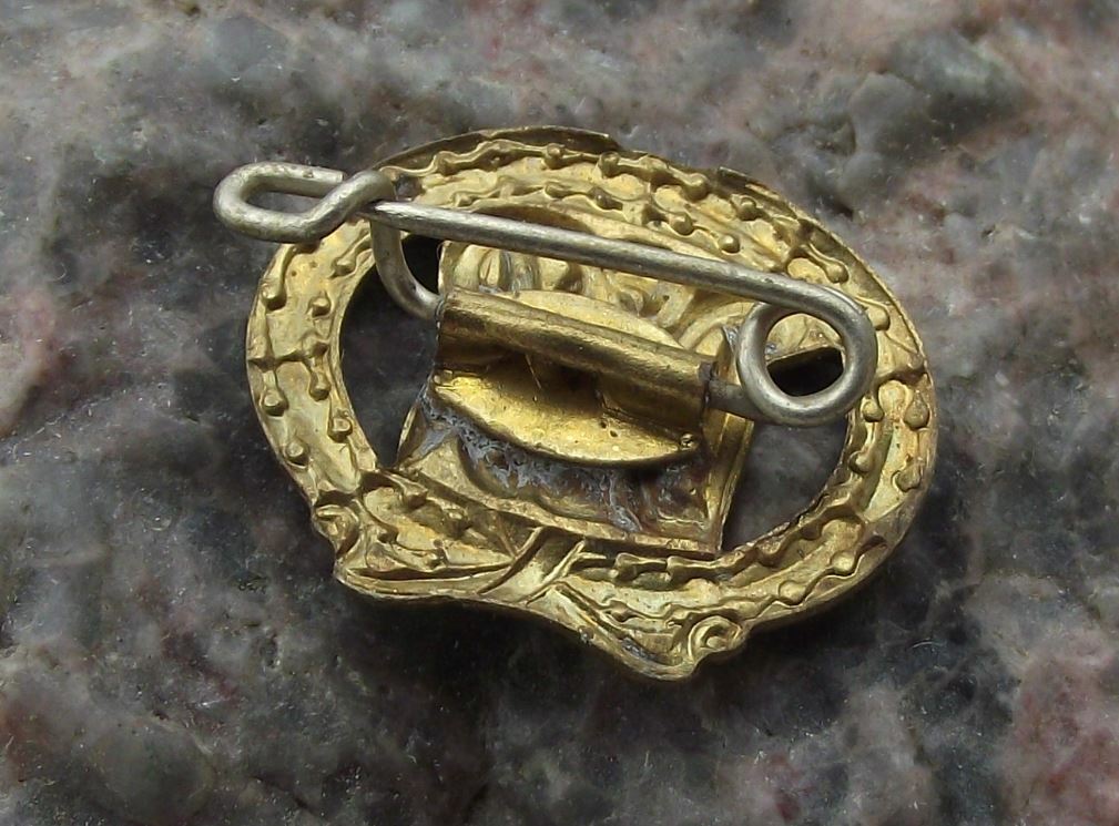 Antique DTSB East German DDR GDR Central Sports Performance Gold Pin Badge - Badgecrazy