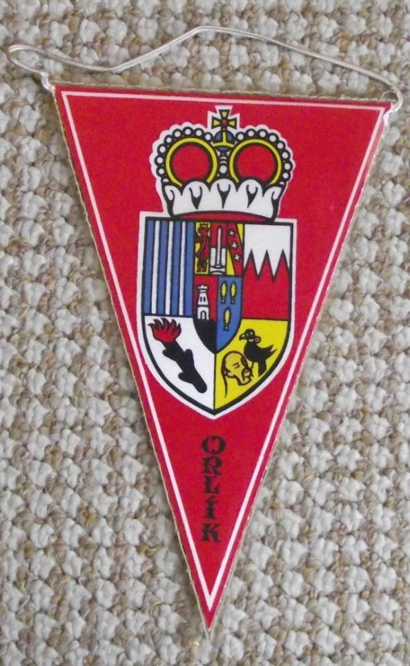 Orlik Castle & Region Heraldic Crest Dead Turks Head & Pecking Crow Pennant Flag - Badgecrazy