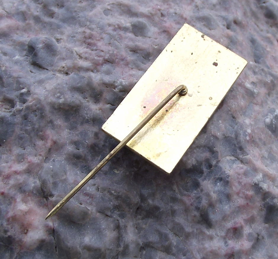 1987 Meopta Cameras Interkamera Show Exhibition Czech Optics Company Pin Badge - Badgecrazy
