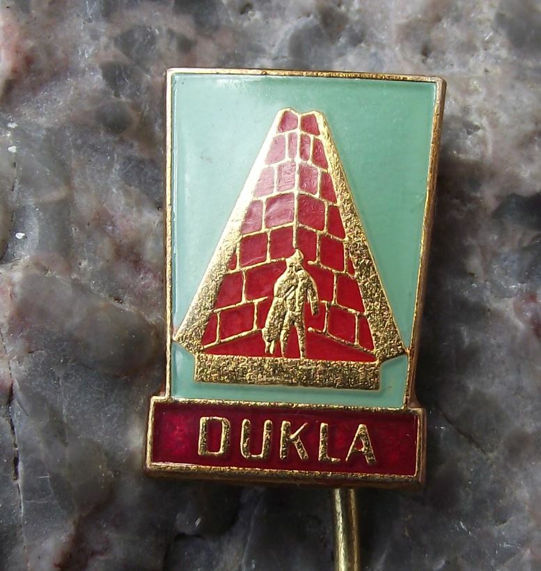 Vintage Dukla Mountain Pass Battle Monument World War 2 Memorial Pin Badge - Badgecrazy