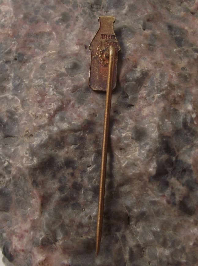 Vintage Old Fashioned Oil Mining Miners Gas Lamp Lantern Light Pin Badge - Badgecrazy