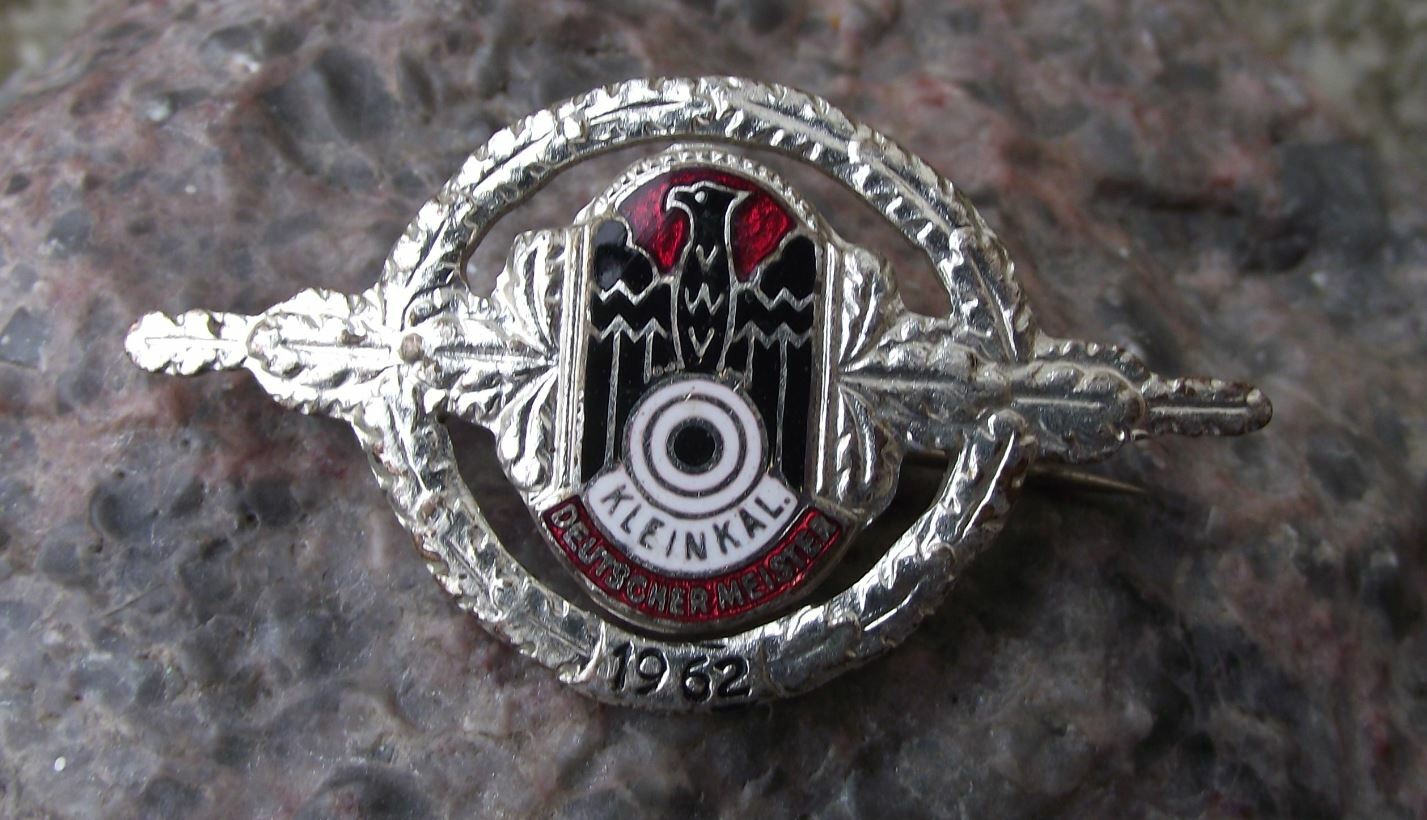 1962 German Champion Airguns Silver Small Calibre Shooting Award Pin Badge - Badgecrazy