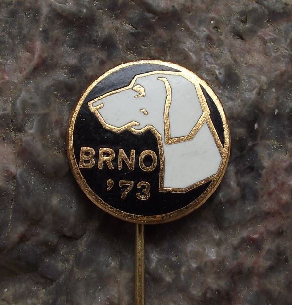 1973 International Dog Breeders Club Show Event Brno Pointer Breed Pin Badge - Badgecrazy