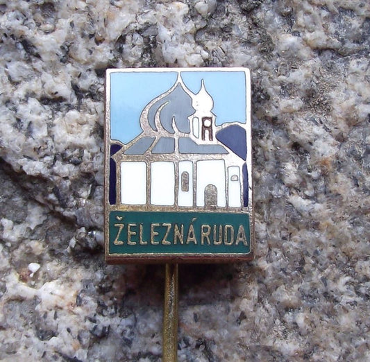 Zelezna Ruda Markt Eisenstein Church of Virgin Mary Tourist Souvenier Pin Badge