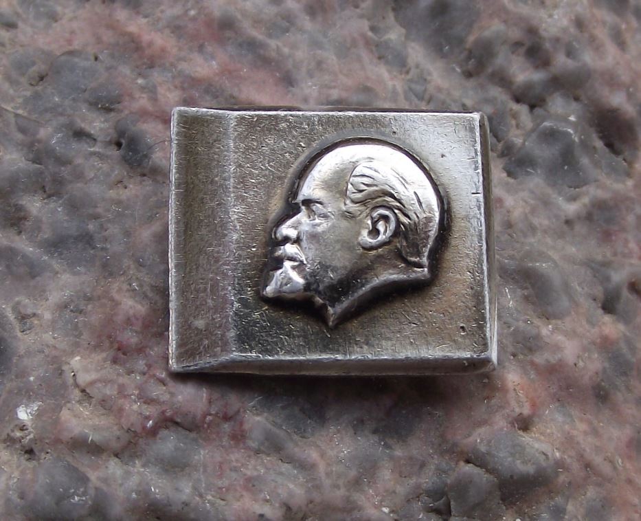 Antique Rasied Lenin Russian Soviet Union Communist Politician Wedge Pin Badge - Badgecrazy