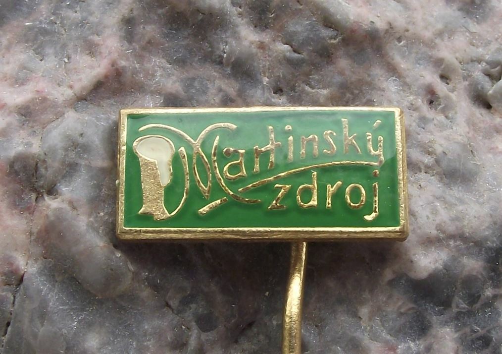 Martinsky Zdroj Czechoslovakia Brewery Pivovary Beer Glass Logo Pin Badge - Badgecrazy