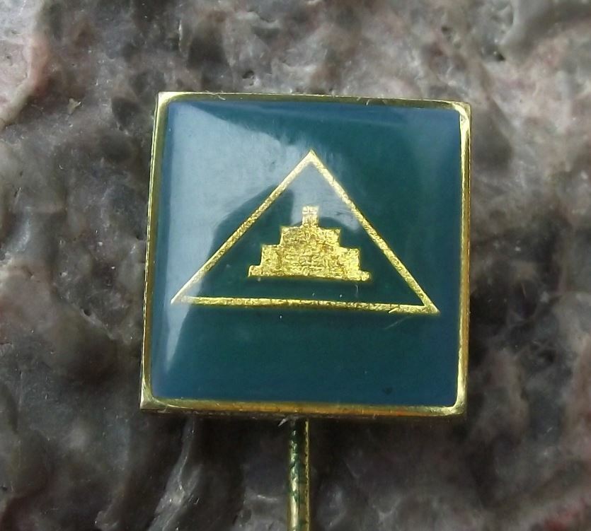 Vintage Porsche Werkzeugbau VEB Formenbau Schwarzenberg DDR German Pin Badge - Badgecrazy