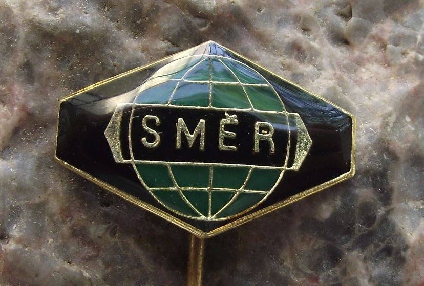 1970's Smer Model Aircraft Czechoslovakia Plastic Airfix Style Kits Pin Badge - Badgecrazy