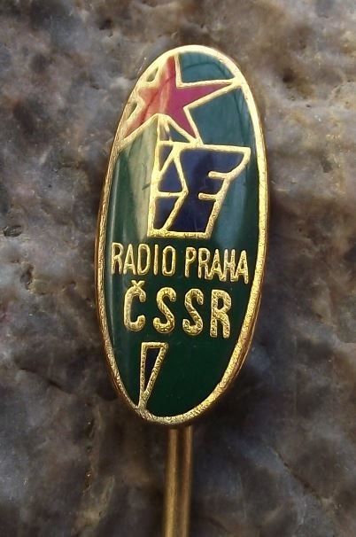 Vintage Radio Prague Praha Transmitter Broadcasting Tower Mast Logo Pin Badge - Badgecrazy