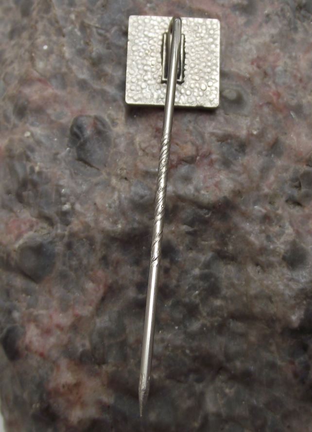 Antique Claas Tractors Combine Harvester Agricultural Equipment Pin Badge - Badgecrazy