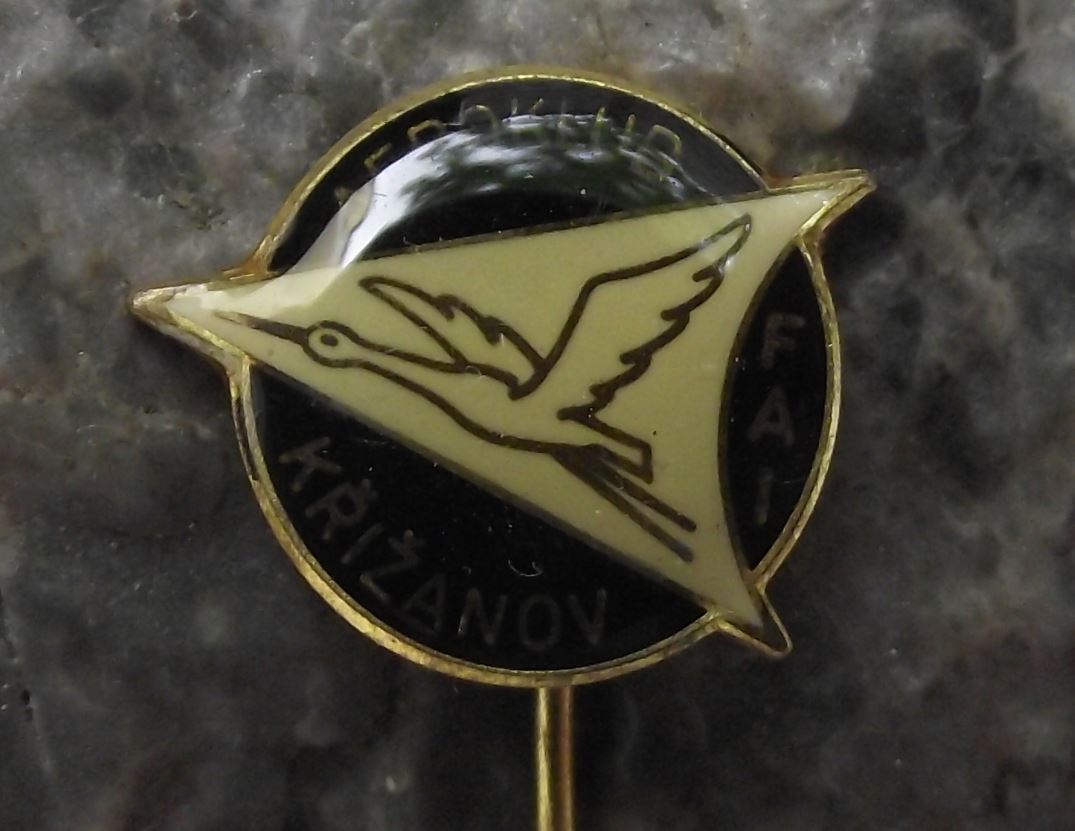 FAI Aeroklub Krizanov Light Aircraft Flying Club Glider Gliding Pilot Pin Badge - Badgecrazy