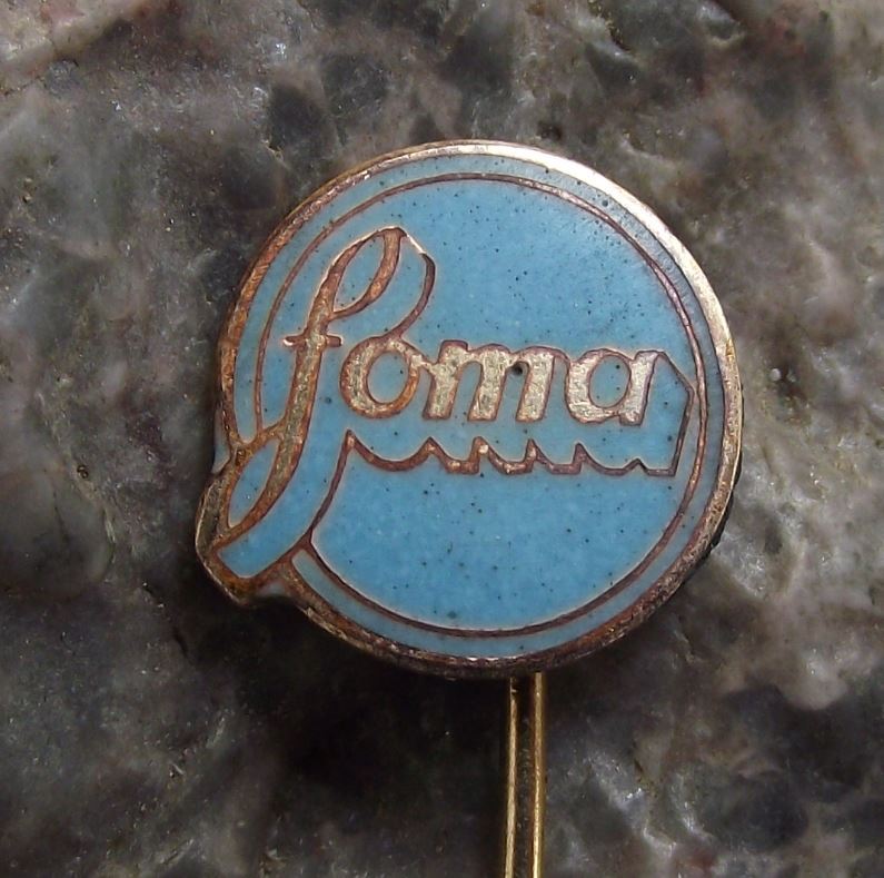 Antique FOMA Fotochema Czech Camera Film Photography Firm Pin Badge Blue - Badgecrazy