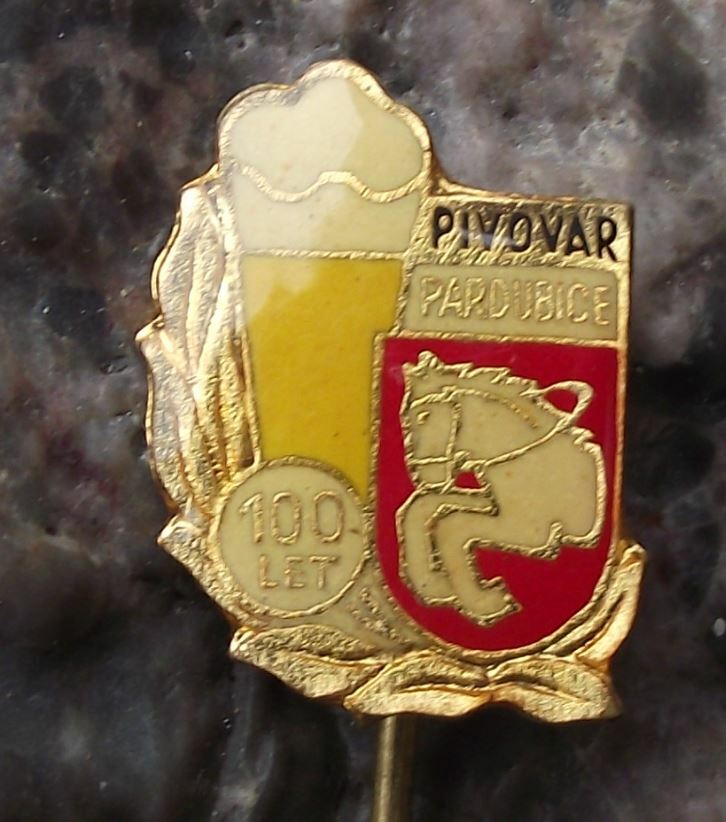 1971 Pivovar Pardubice Czechoslovakia Beer Lager Centenary 100 Years Pin Badge - Badgecrazy