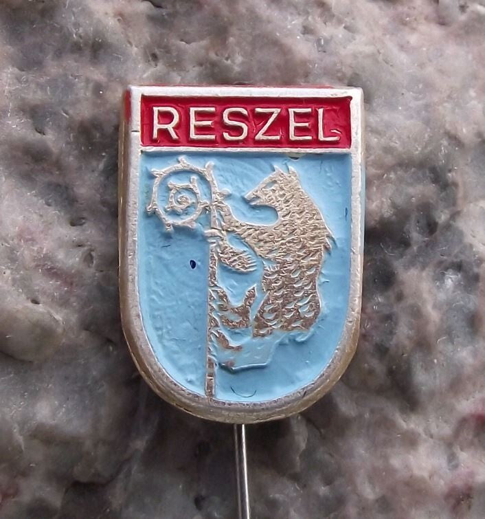 Vintage Reszel Polish Town Poland Heraldic Crest Coat of Arms Pin Badge - Badgecrazy