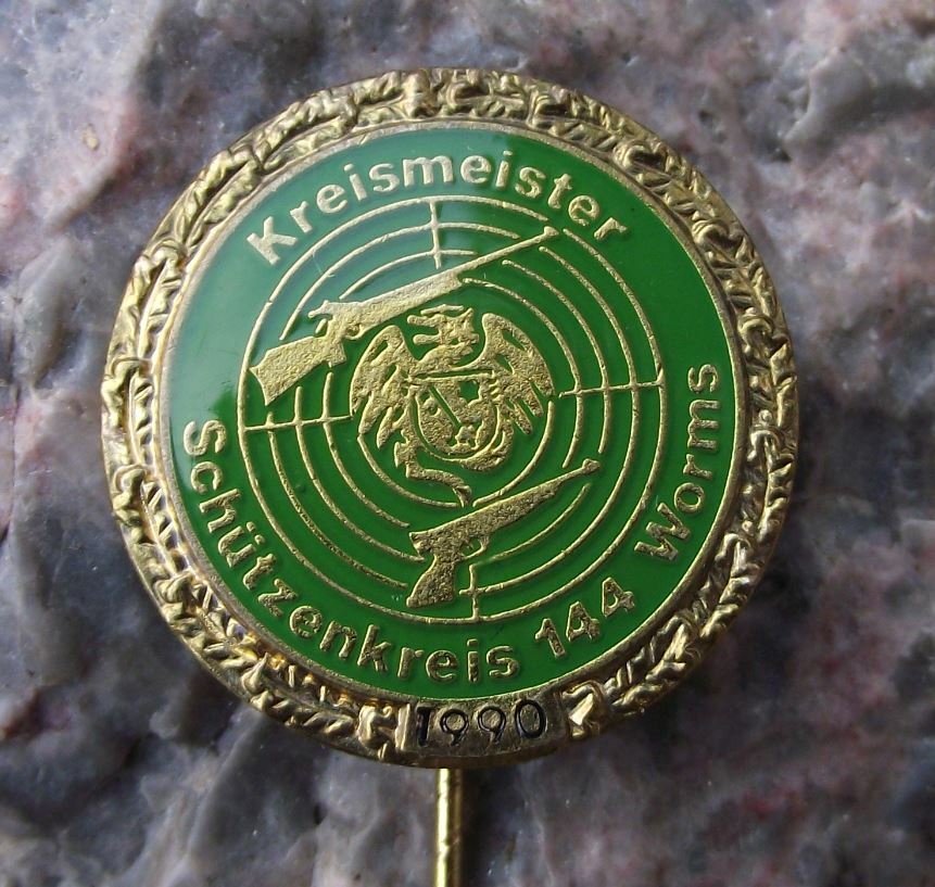 1990 Germany 144 Calibre Rifle Pistol Shooting Competition Gun Gold Pin Badge - Badgecrazy