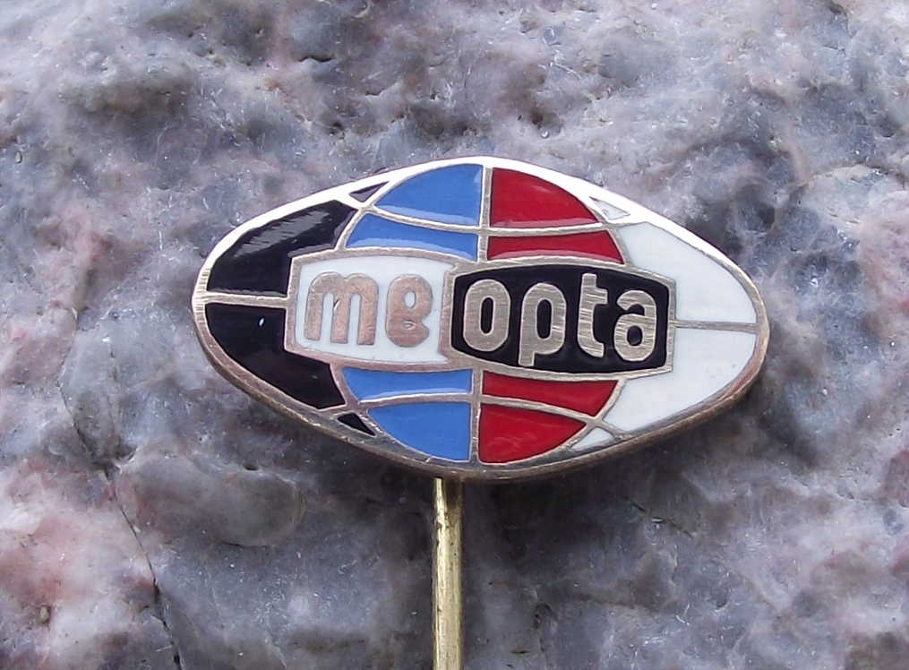 Oval Meopta Camera & View Master Company of Czechoslovakia Stereo Logo Pin Badge - Badgecrazy