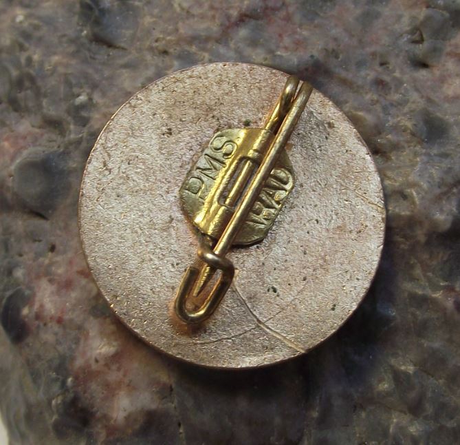 1962 Youth Summer Spartakiad Romania Runner Athlete Sports Meeting Pin Badge - Badgecrazy