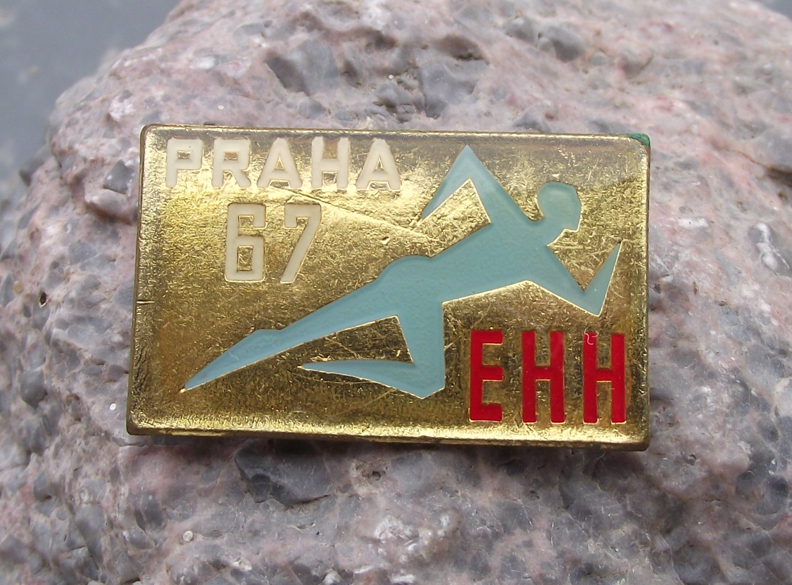 1967 European Indoor Games Czechoslovakia Prague Track Athletics Pin Badge - Badgecrazy