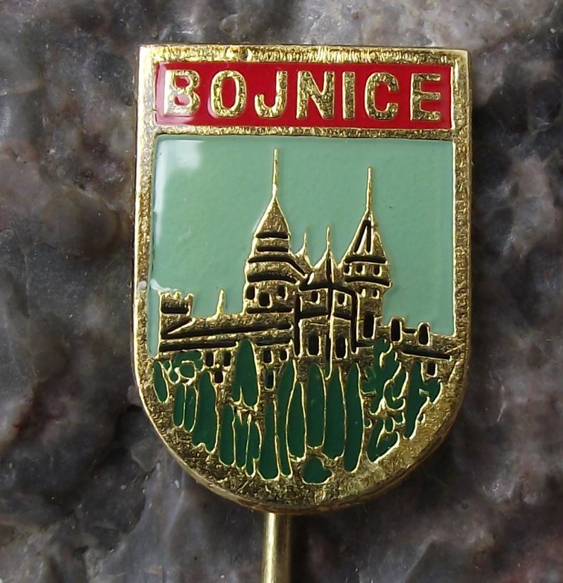 Antique Czechoslovakia Bojnice Castle Town Weinitz Tourist Shield Pin Badge - Badgecrazy