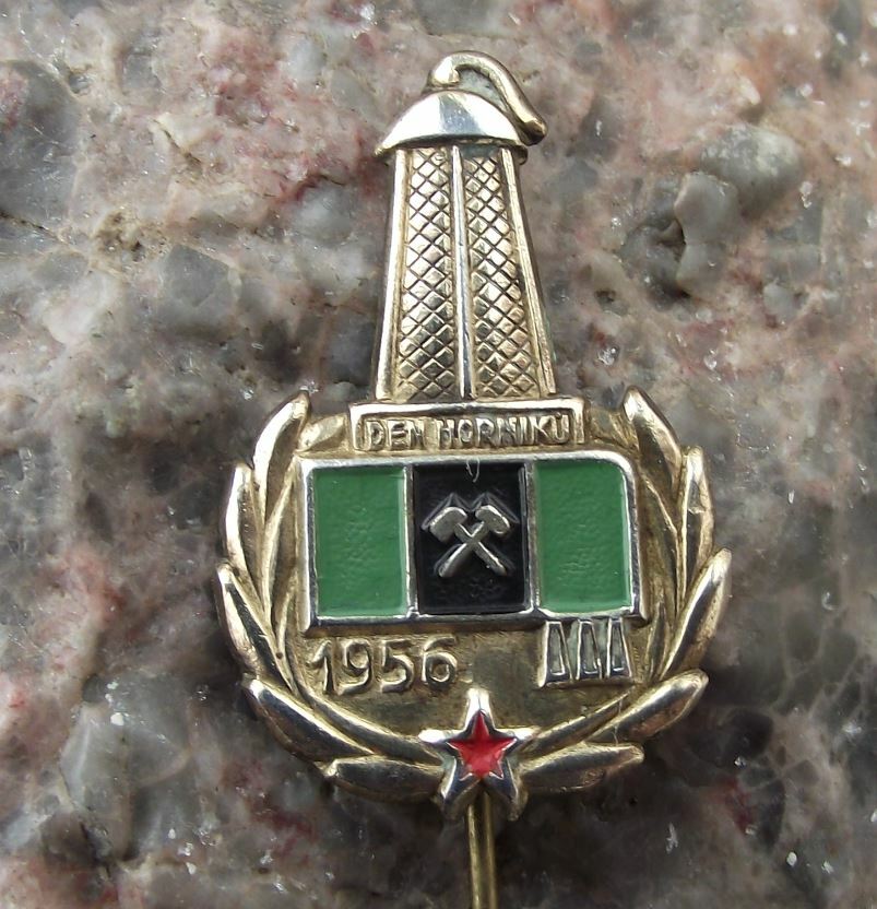 1956 National Czech Mining Miner Day Den Horniku Coal Mine Lamp Wreath Pin Badge - Badgecrazy