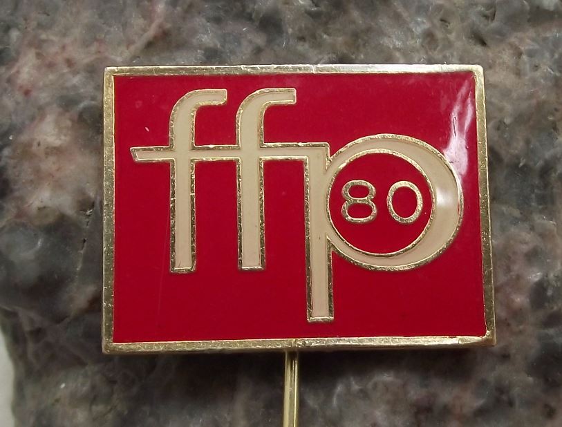 1980 FFP Czech Filmovy Exhibition 32nd Communist Workers Film Festival Pin Badge - Badgecrazy
