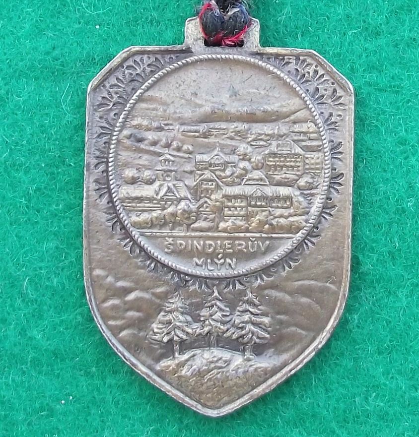 Vintage Spindleruv Mlyn Krkonose Mountains Czech Tourist Pendant Talisman - Badgecrazy