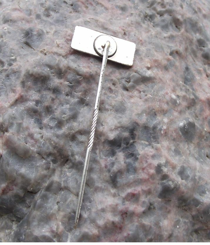 Vintage Clark Equipment Construction Equipment Firm Fork Lift Trucks Pin Badge - Badgecrazy